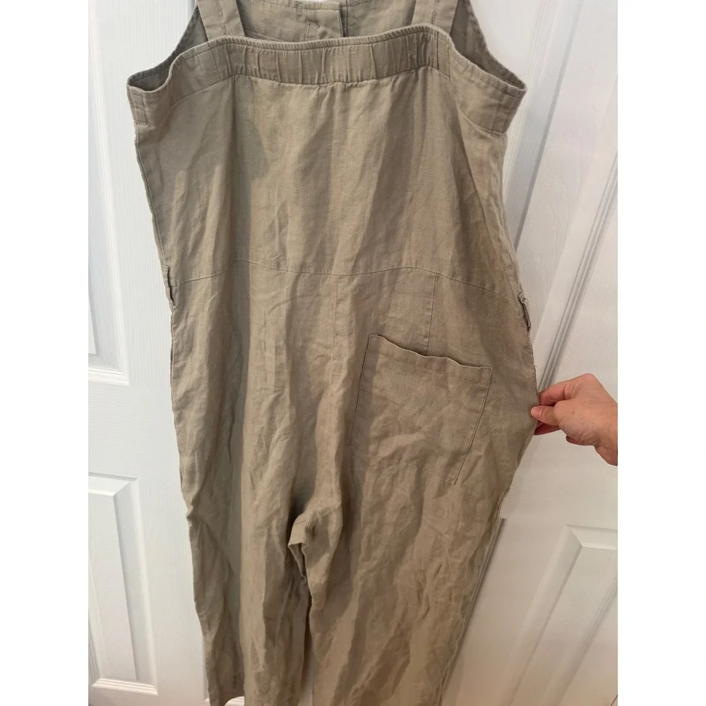 Everlane linen button
